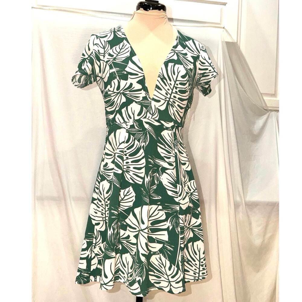 Show Me Your Mumu Ibiza Dress Boca Raton Green Leaf Print Size Small